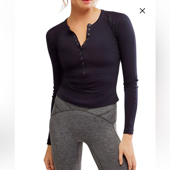 FREE PEOPLE MOVEMENT Kick Off Rib Cotton Henley in Black Size Small NWT RT $68 - Picture 2 of 6